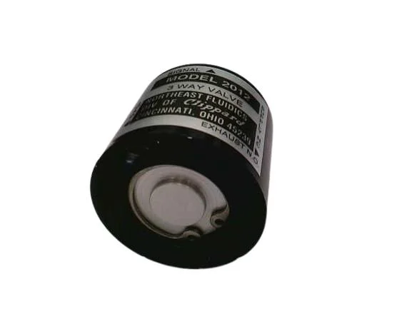 Castle Clamp Cylinder Pilot Valve, P32012, Image 2