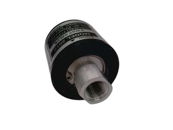 Castle Clamp Cylinder Pilot Valve, P32012, image 4